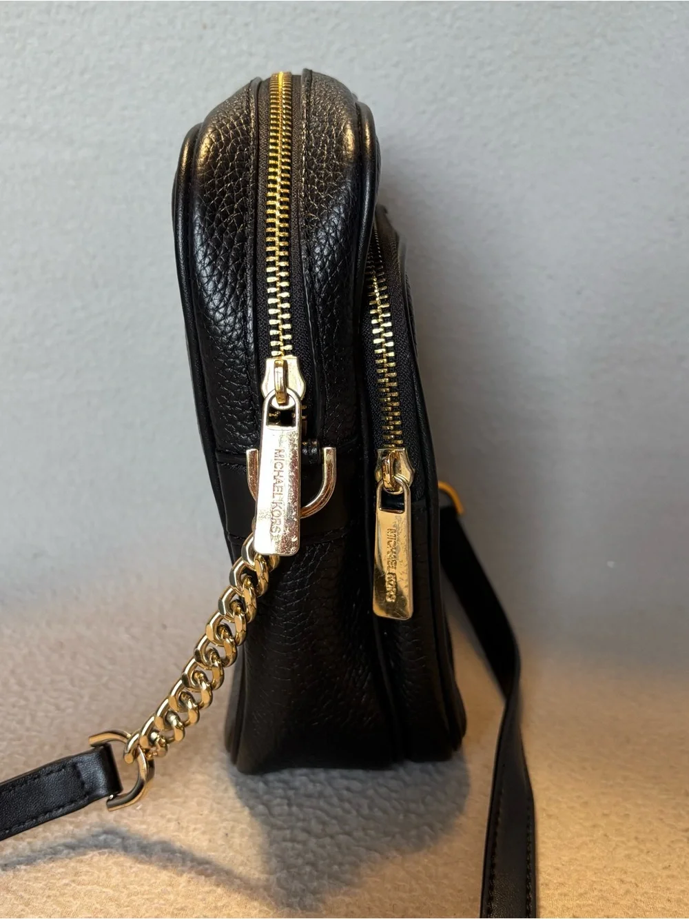 Michael Kors Black Pebbled Leather Jet Set Travel Medium Logo Crossbody Bag